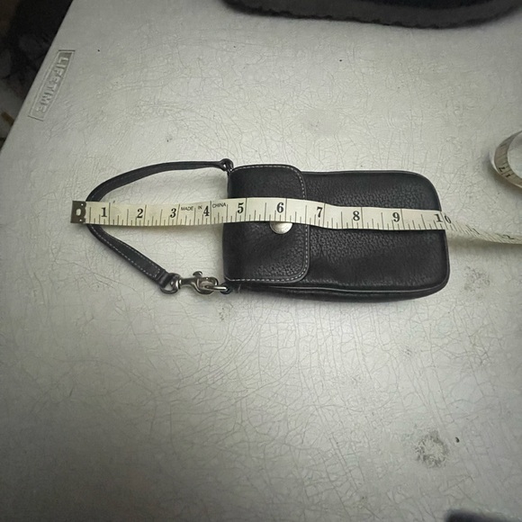 Coach Black Pebbled Leather Phone Case Crossbody - Picture 9 of 9